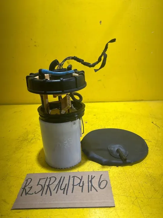 Bomba de combustível Skoda Fabia Mk2 (5J) YBV17357 image 6