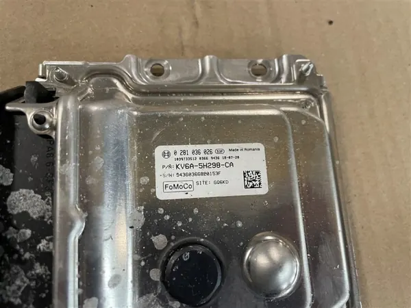 Módulo Bomba AdBlue Ford OE KV6A-5H298-CA image 3