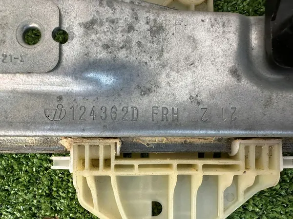 Mecanismo de Janela Dacia Logan III 2021 Frontal Direito 807209782R image 6