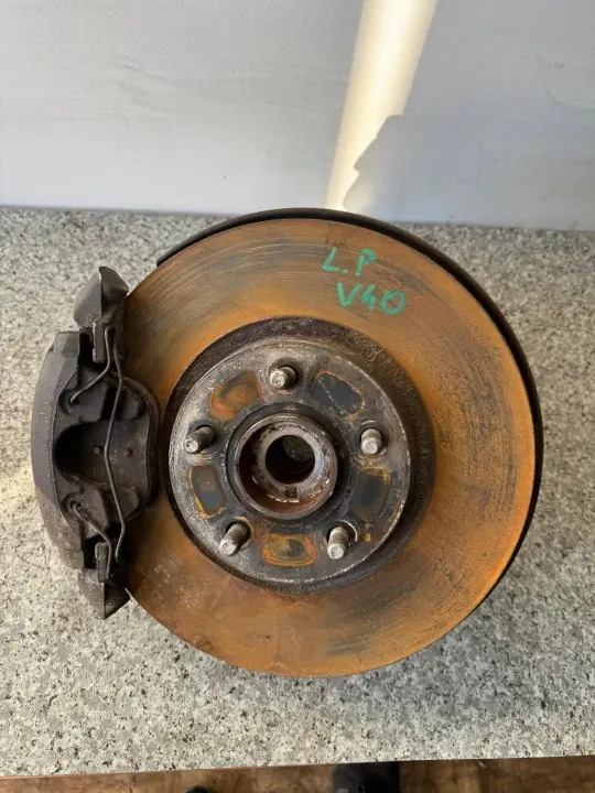 Vorderer linker Drehbolzen OEM Volvo V40 II 2012-2018 image 2