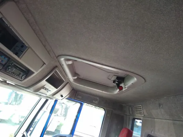 Cabine Iveco OE d'occasion pour Stralis Trakker image 5