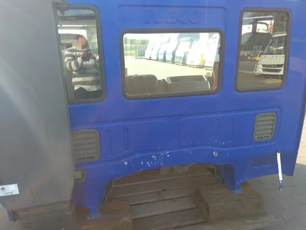Cabine Iveco OE d'occasion pour Stralis Trakker image 6