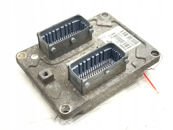Moottorin ohjain Fiat Panda II 1.2 60HV ECU 55193433 image 2