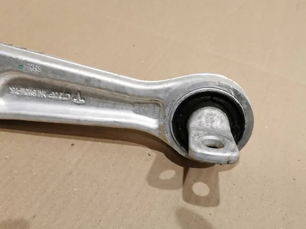 TESLA MODEL 3 17- Braccio di Controllo Anteriore RWD 104434100D image 3