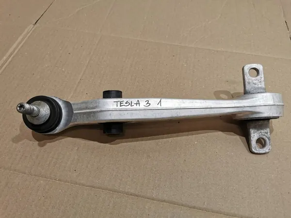 TESLA MODEL 3 17- Braccio di Controllo Anteriore RWD 104434100D image 4