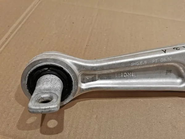 TESLA MODEL 3 17- Braccio di Controllo Anteriore RWD 104434100D image 7