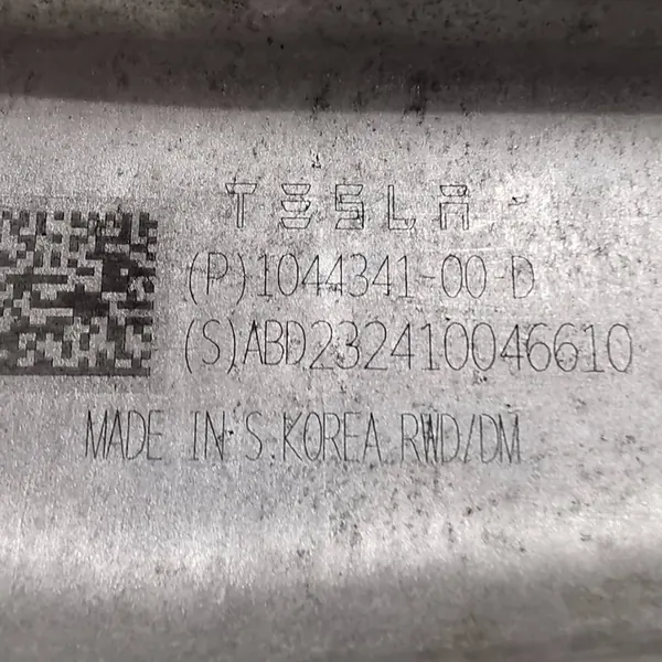 TESLA MODEL 3 17- Braccio di Controllo Anteriore RWD 104434100D image 8