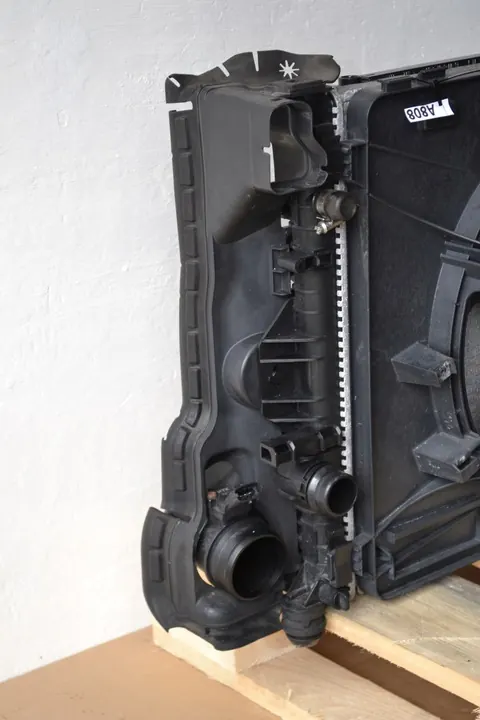 Conjunto de refrigeración para Volvo S80 II V70 III XC70 2007-2012 OEM image 2