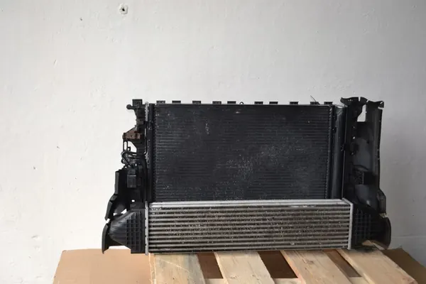 Conjunto de refrigeración para Volvo S80 II V70 III XC70 2007-2012 OEM image 5