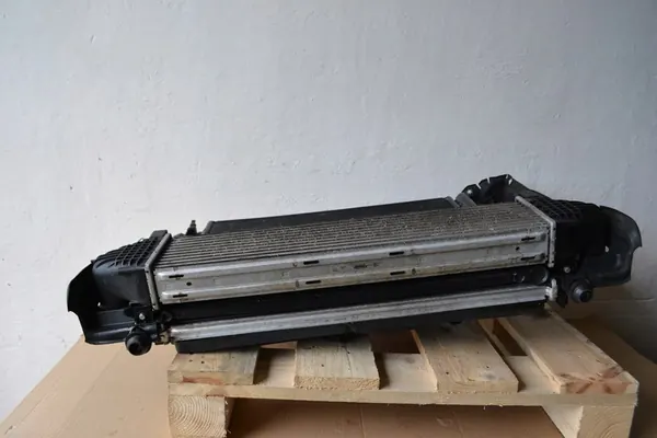 Conjunto de refrigeración para Volvo S80 II V70 III XC70 2007-2012 OEM image 8