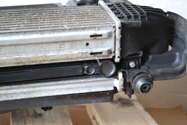 Conjunto de refrigeración para Volvo S80 II V70 III XC70 2007-2012 OEM image 9