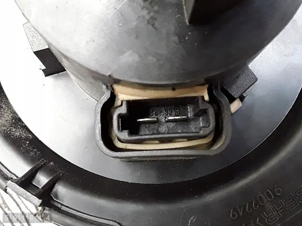 Opel Zafira A lämmityspuhallin OEM 24464033 image 6
