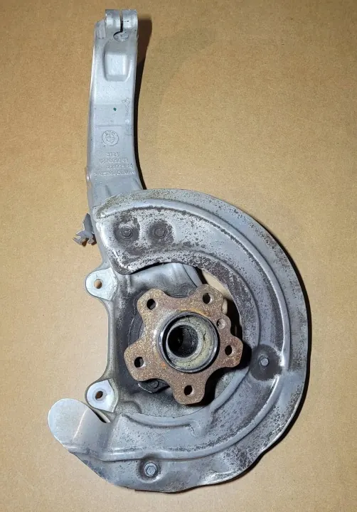 Rechter Achsschenkel OEM 6876656 für BMW image 2