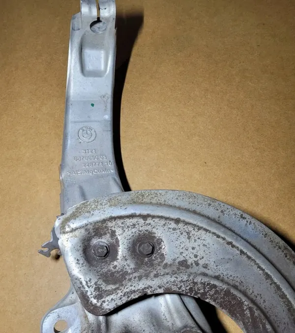 Rechter Achsschenkel OEM 6876656 für BMW image 4