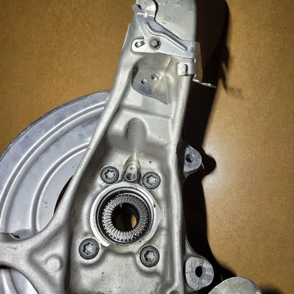 Rechter Achsschenkel OEM 6876656 für BMW image 7