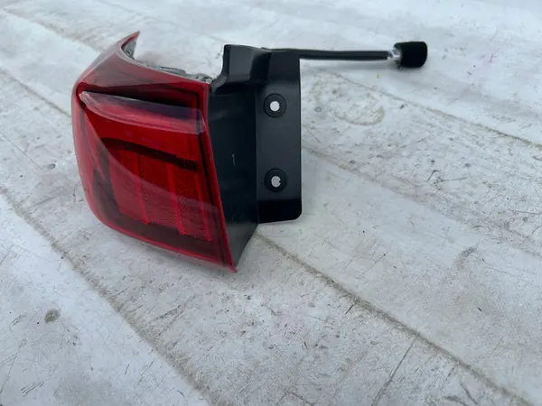 LÁMPARA TRASERA IZQUIERDA HYUNDAI KONA 92401-J9600 image 5