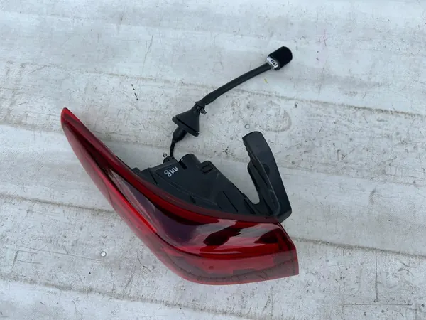 LÁMPARA TRASERA IZQUIERDA HYUNDAI KONA 92401-J9600 image 6