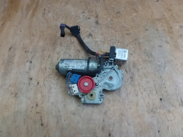 Moteur de toit ouvrant OEM 893877795A pour Audi 80 B4 image 2