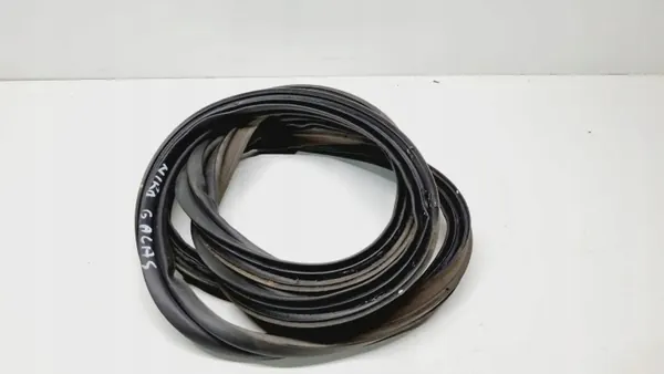 Kia Niro Lift takaluukun tiiviste OEM 87321 G5000 image 2