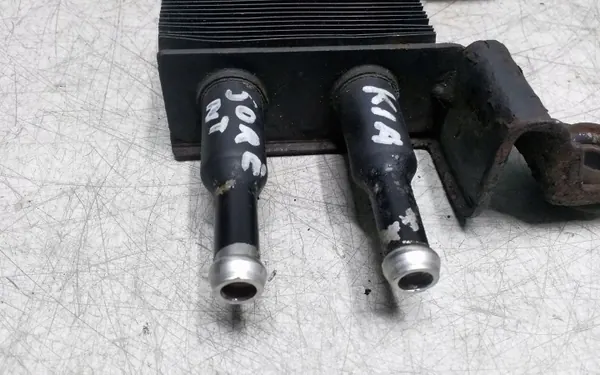 Refroidisseur d'huile boîte KIA Sportage OEM JUR128050 image 3