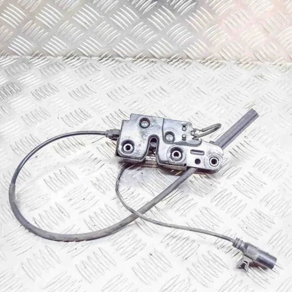 Huvlås AUDI Q5 8K0823509D image 2