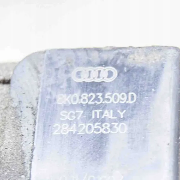 Huvlås AUDI Q5 8K0823509D image 6