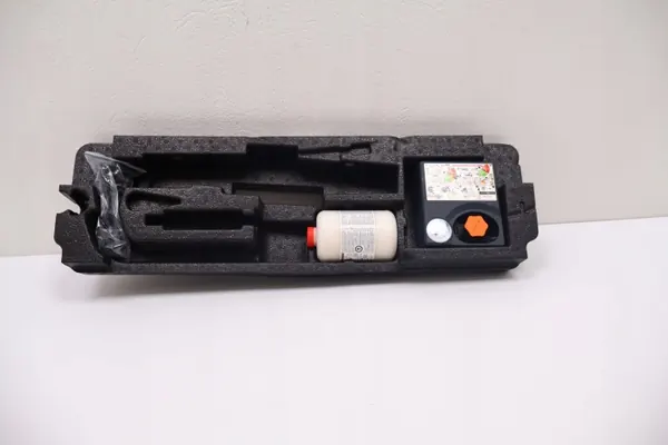 Insertion Mousse Outils Volvo V60 II OEM 32209745 image 2
