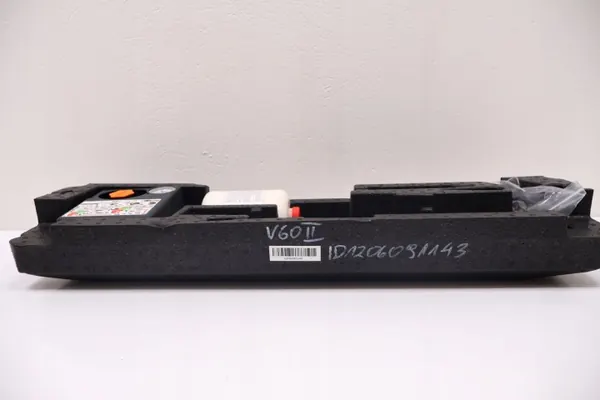 Insertion Mousse Outils Volvo V60 II OEM 32209745 image 7