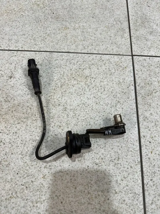Sensor de velocidade caixa G211-12 Mercedes Actros MP4 image 2