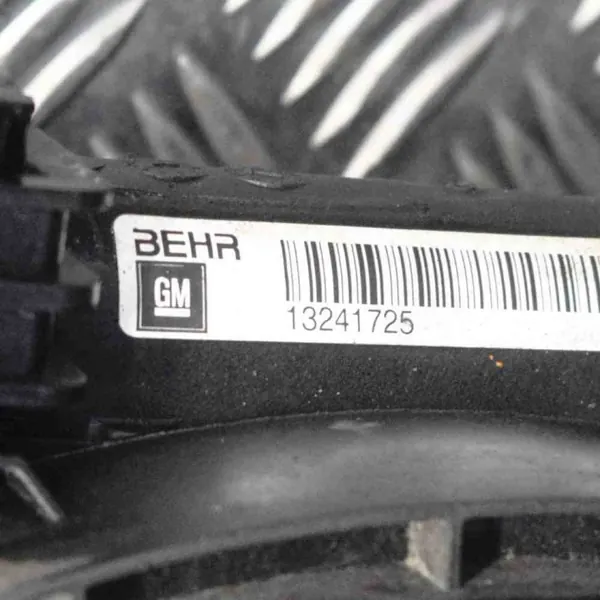Pieza de refrigeración OEM 13241725 para Opel Insignia A image 4