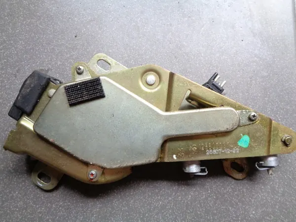 Verriegelung Dachaktuator Mercedes R129 OEM 1298000374 image 2