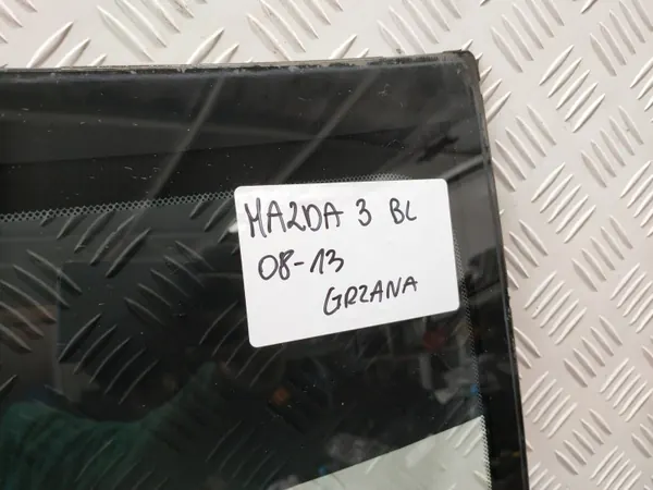 Mazda 3 BL 09-13 framruta OEM med sensor image 6
