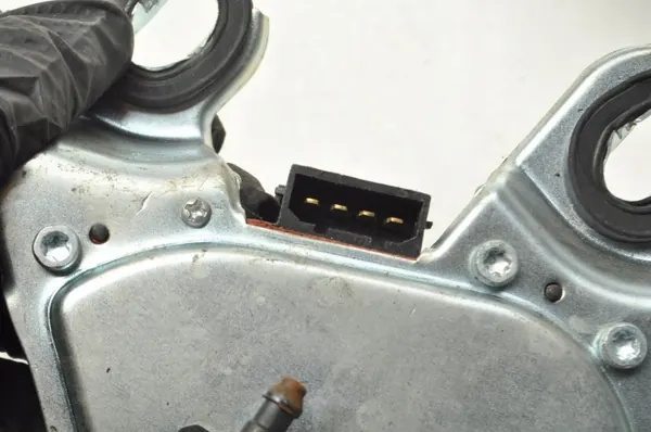 Motor limpiaparabrisas trasero OEM 269771 para Skoda Octavia II image 3