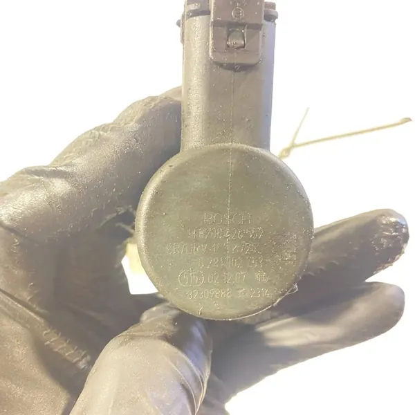 Fuel Distributor Renault Laguna III image 4