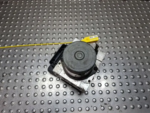 Pompe ABS OEM S25154710 pour Hyundai Elantra V image 4