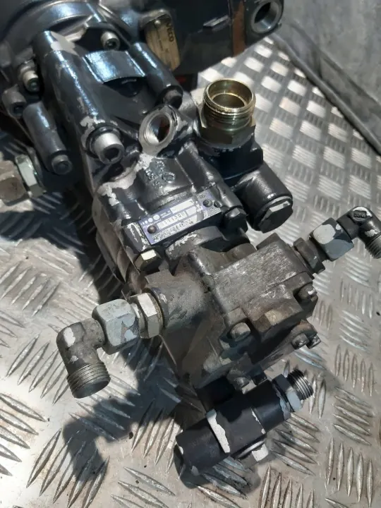 Compresor OEM 504079463 para Bomba Dirección Iveco image 8