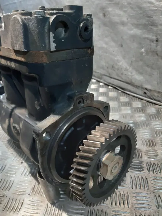 Compresor OEM 504079463 para Bomba Dirección Iveco image 9