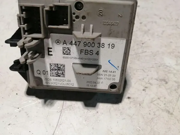 Mercedes-Benz VITO Tourer stationair onderdeel OEM A4479003819 image 3