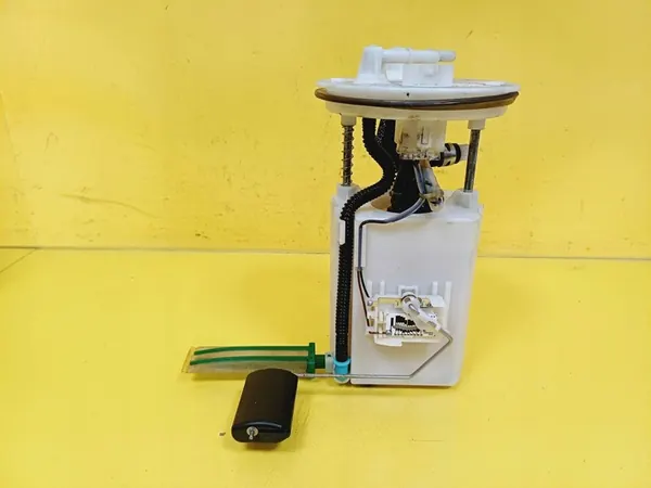 Bomba de Combustível Kia Carens 2.0 CRDI 31110-1D200 image 5