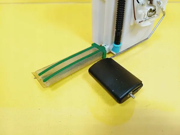 Bomba de Combustível Kia Carens 2.0 CRDI 31110-1D200 image 6