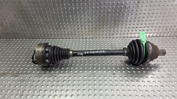 Fram vänster halvaxel OEM S26372736 - Begagnad image 4