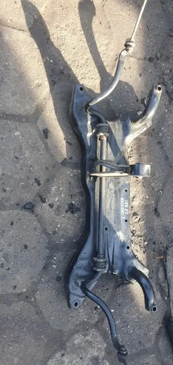 Berço Suspensão Citroen C-Crosser Usado OEM image 3
