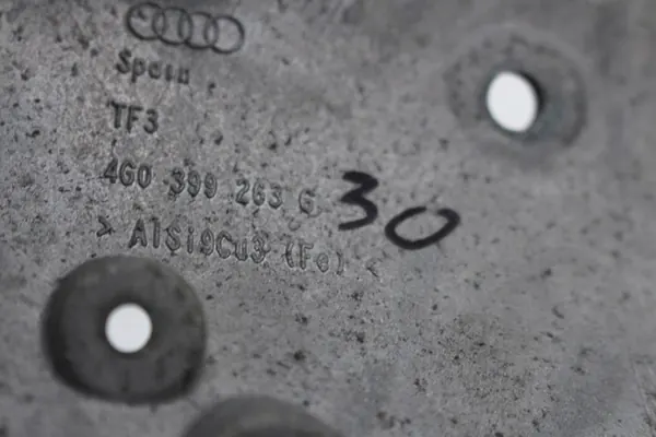 Support Boîte Audi OEM 4G0399263G État Utilisé image 3