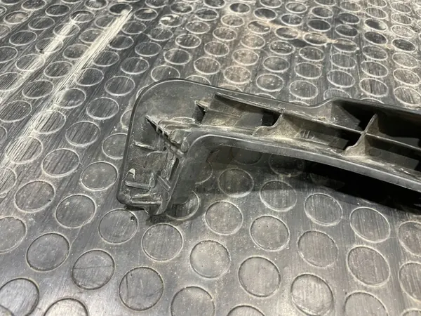 Strålkastarfäste Höger Fram OEM 95018459 S2602G069 image 7
