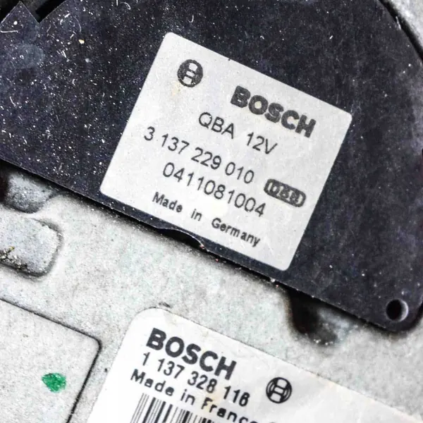 VOLVO XC90 Kylarrubrik Fläkt 30680005 image 7