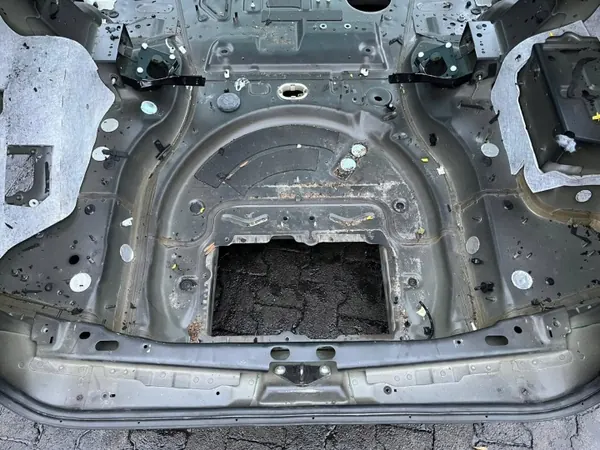 Panel cuarto trasero OEM AUST131777 para Range Rover Sport L494 image 4