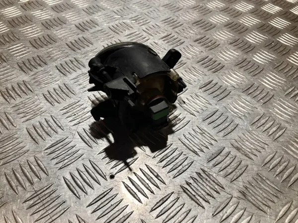 Mercedes GLA X156 Rechter Front Halogenscheinwerfer OEM A2518200856 image 3