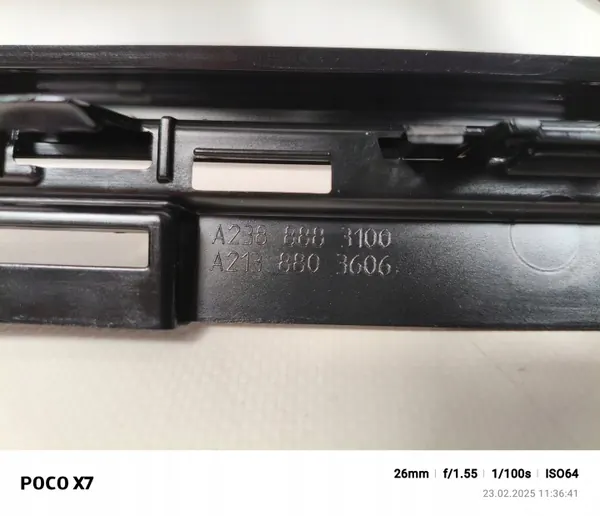 Cadre de Calandre AMG Mercedes W213 OEM 2138803606 image 6