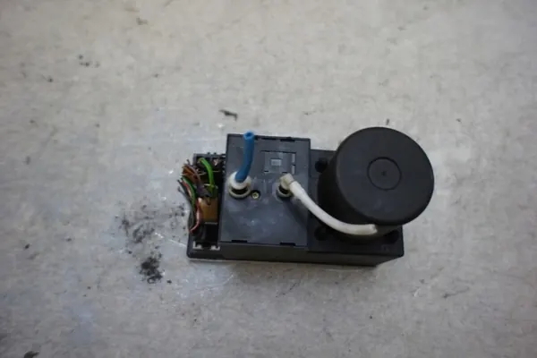 BOMBA DE FECHADURA CENTRAL AUDI A3 8L A4 B5 8L0862257G image 3