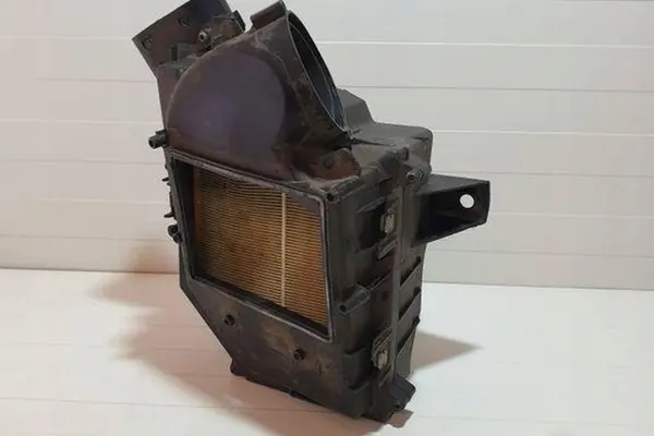 Ilmansuodattimen kotelo VOLVO S60 I 2.4L Diesel 2006 image 2